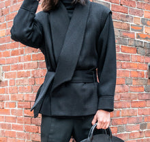 Load image into Gallery viewer, THE STATESMAN ROBE